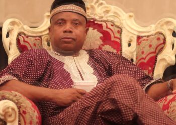 Dr. Austin Orette addressing reporters in Lagos after joining NDC.